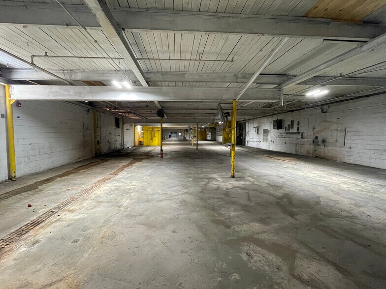 More Photos Of 2300 Old Durham Rd, Roxboro Warehouse For Lease