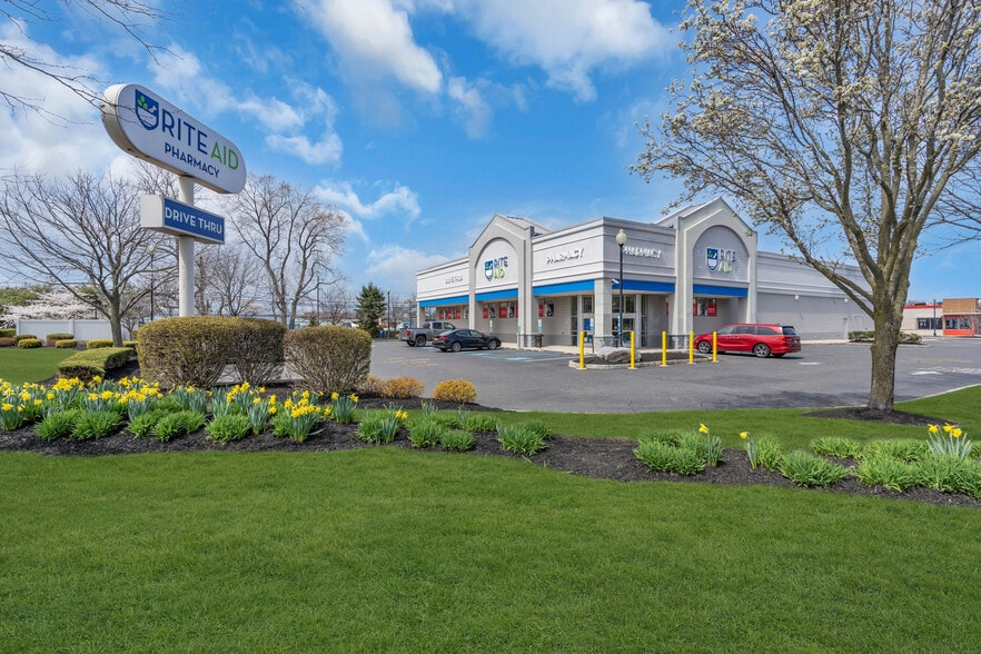 More Photos Of 75 S Main St, Neptune Drugstore For Lease