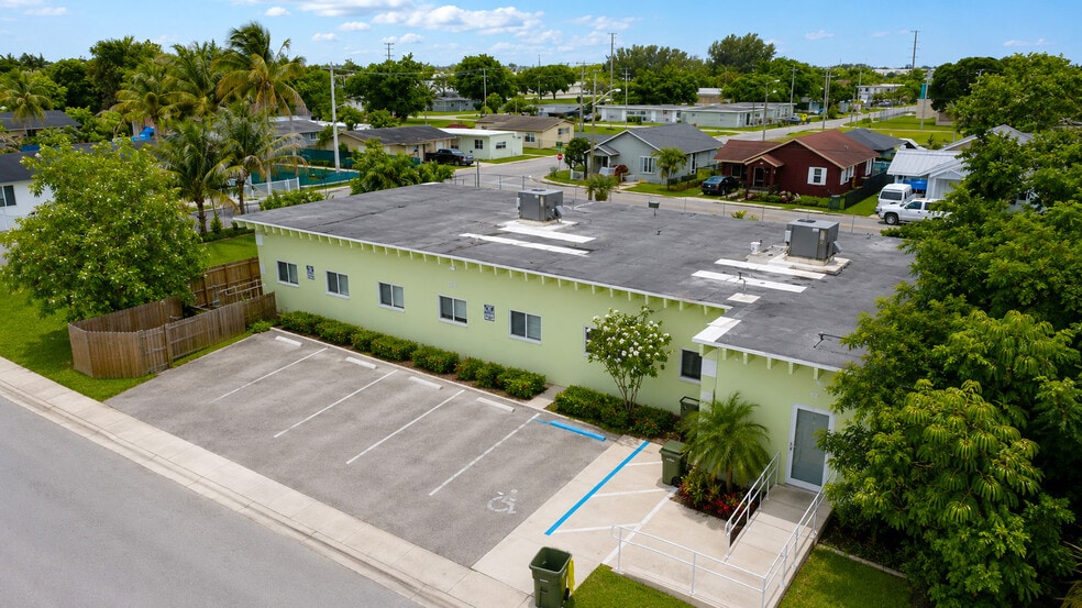 More Photos Of 412 SW 5th St, Homestead Healthcare For Lease