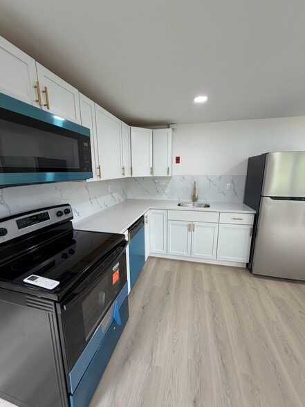More Photos Of 177 Rockingham Rd, Auburn Apartments For Sale