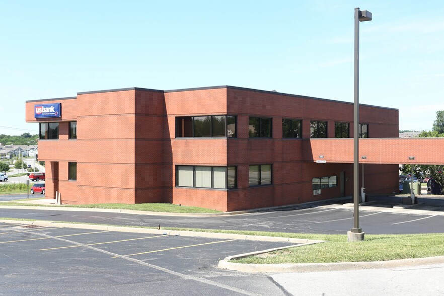 More Photos Of 6405 N Cosby Ave, Kansas City Office For Lease
