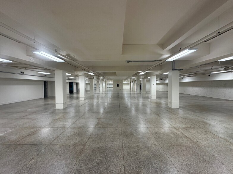 More Photos Of 100 E Main St, Spartanburg Apartments For Lease