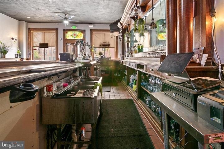 More Photos Of 2112 Fleet St, Baltimore Bar For Sale