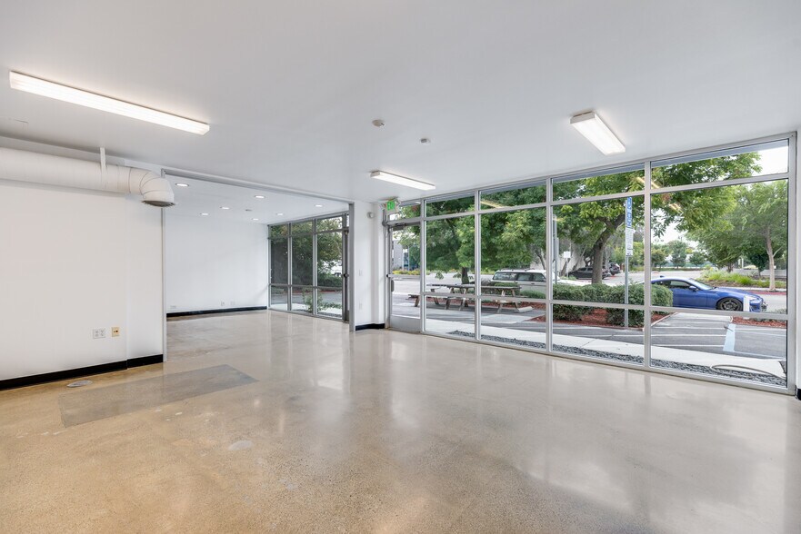 More Photos Of 1070-1080 Terra Bella Ave, Mountain View Light Distribution For Lease