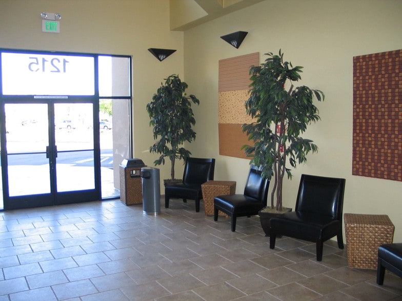 More Photos Of 1215 W Center St, Manteca Office For Lease