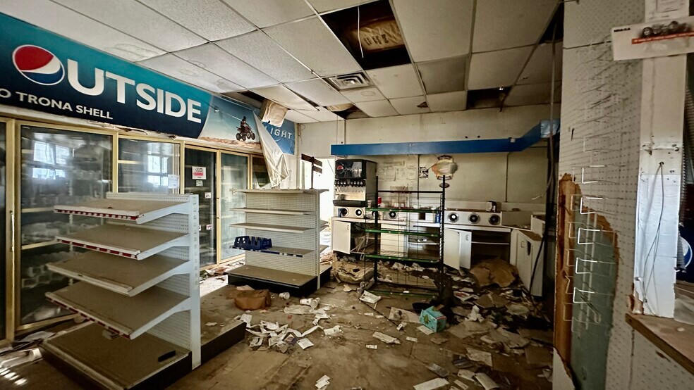 More Photos Of 82264 Trona Rd, Trona Service Station For Sale