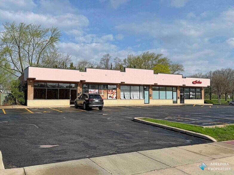 More Photos Of 300-308 Glen Ellyn Rd, Bloomingdale Storefront For Sale
