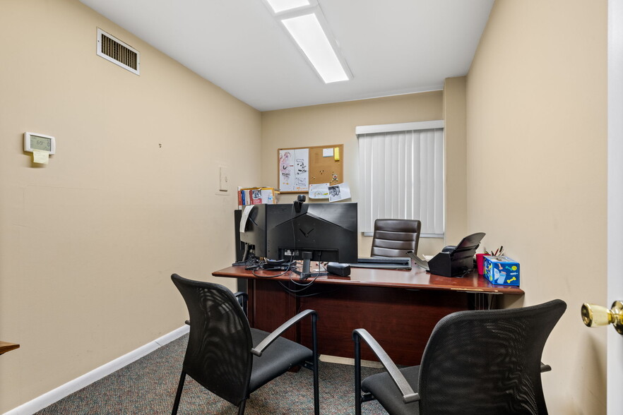 More Photos Of 131-135 Rt-304, Nanuet Freestanding For Sale