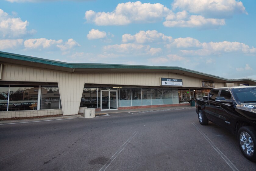 More Photos Of 1101-1129 W Elizabeth St, Fort Collins General Retail For Lease