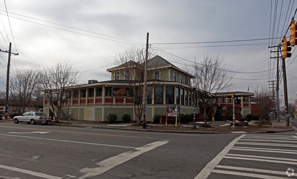 More Photos Of 3228 N Davidson St, Charlotte Restaurant For Lease