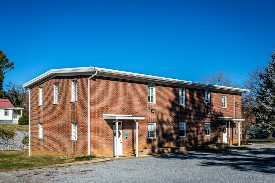 More Photos Of 2408 Hickory St, Staunton Religious Facility For Sale