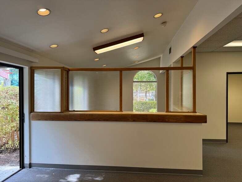 More Photos Of 169 Lynch Creek Way, Petaluma Medical For Lease