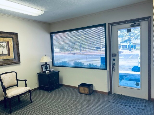More Photos Of 600 Houze Way, Roswell Office Residential For Lease