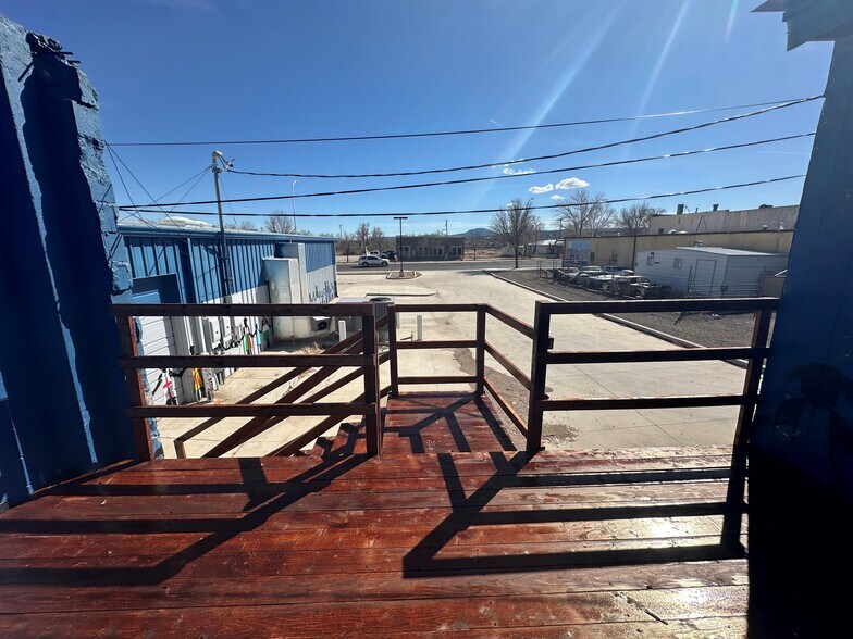 More Photos Of 113 Gold Ave, Grants Light Manufacturing For Sale