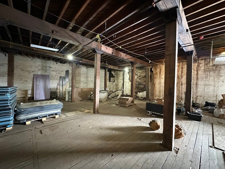 More Photos Of 638 Lake St, Wilson Freestanding For Sale