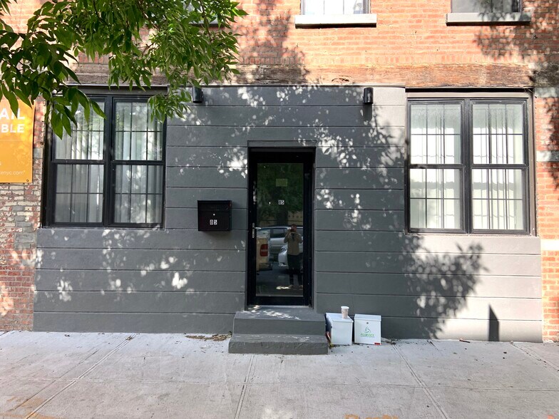 More Photos Of 85 Howard Ave, Brooklyn Storefront For Lease