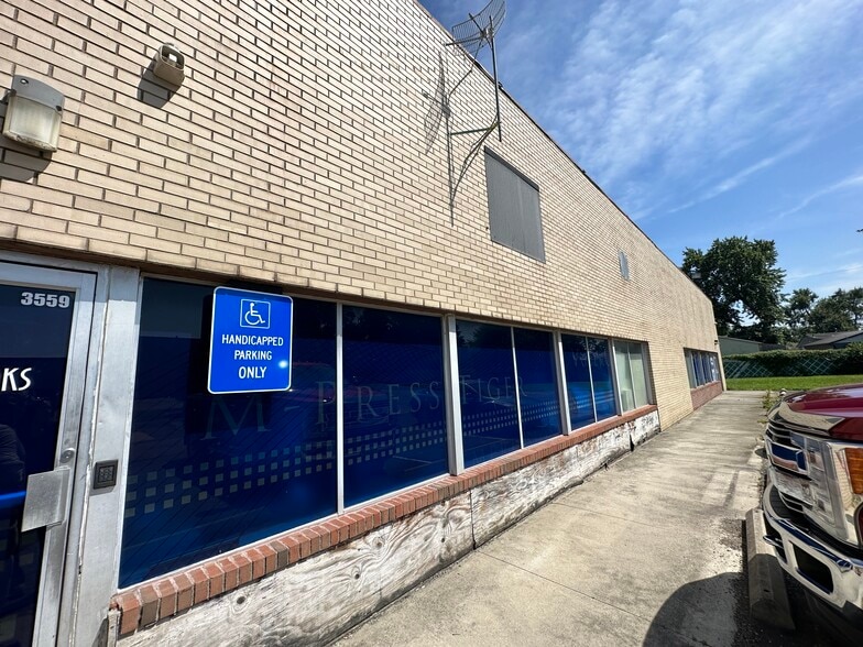 More Photos Of 3483-3585 E Fulton st, Columbus Industrial For Sale