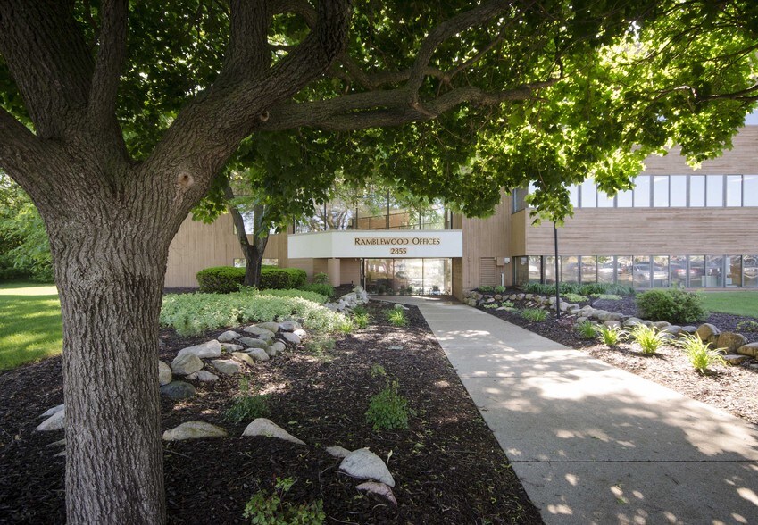 More Photos Of 2855 44th St SW, Grandville Medical For Lease