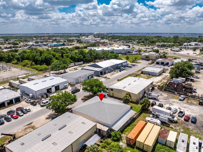 More Photos Of 4159 Electric Way, Port Charlotte Warehouse For Sale
