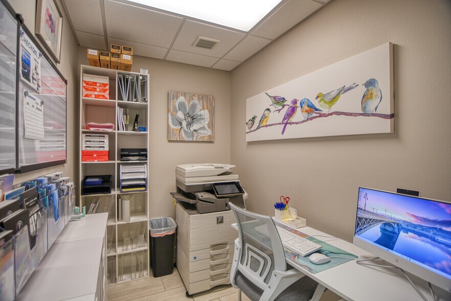 More Photos Of 5245 Office Park Blvd, Bradenton Office For Sale