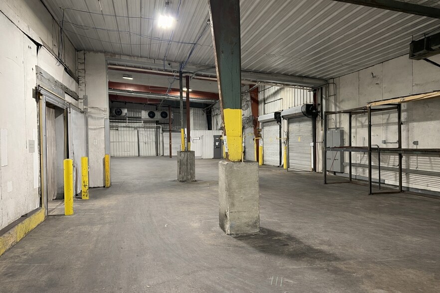 More Photos Of 432 N Royal St, Jackson Warehouse For Lease