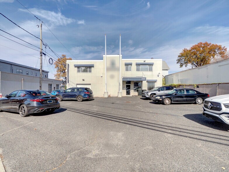 Primary Photo Of 158 Bergen Tpke, Ridgefield Park Medical For Lease