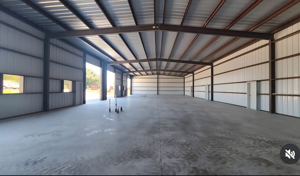 More Photos Of 5988 TX 34, Quinlan Industrial For Lease