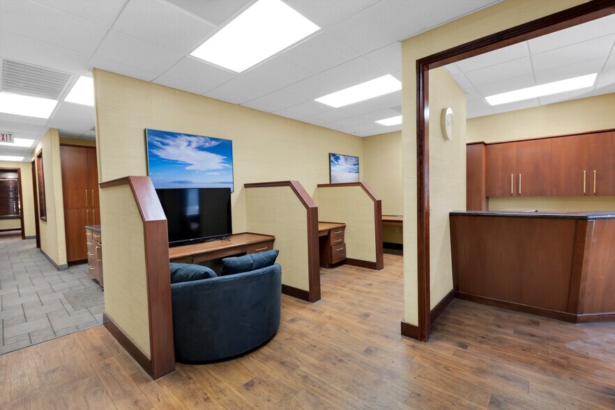 More Photos Of 4431 S Eastern Ave, Las Vegas Medical For Lease