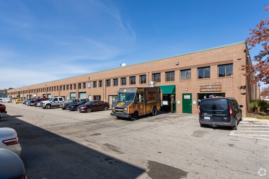More Photos Of 8536 Terminal Rd, Lorton Warehouse For Lease