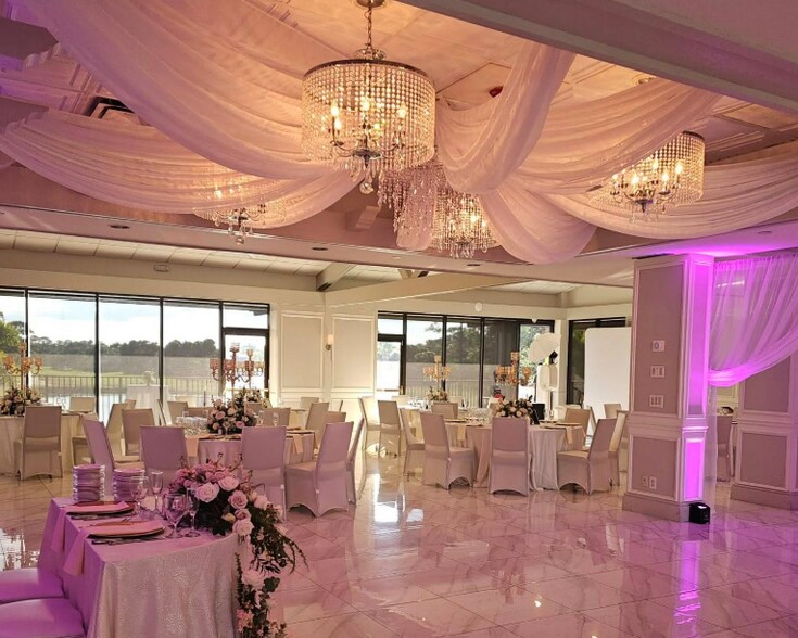 More Photos Of 951 SW Country Club Dr, Port Saint Lucie Restaurant For Sale