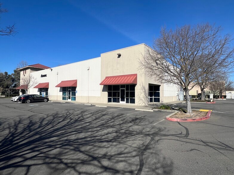 More Photos Of 20 N East St, Woodland Industrial For Lease