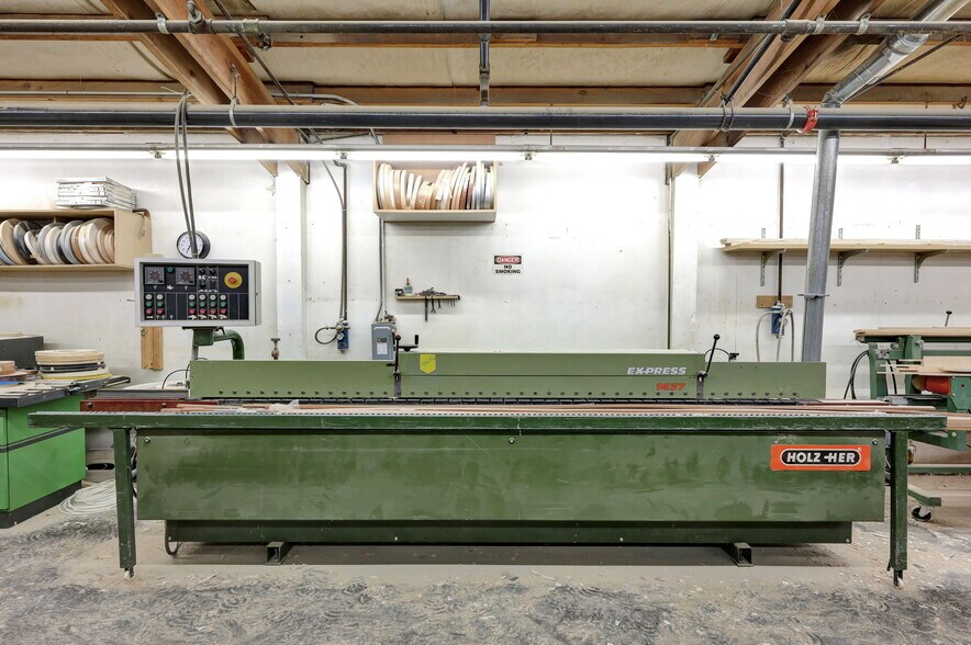 More Photos Of 1063 Beach Ave, Marysville Warehouse For Sale