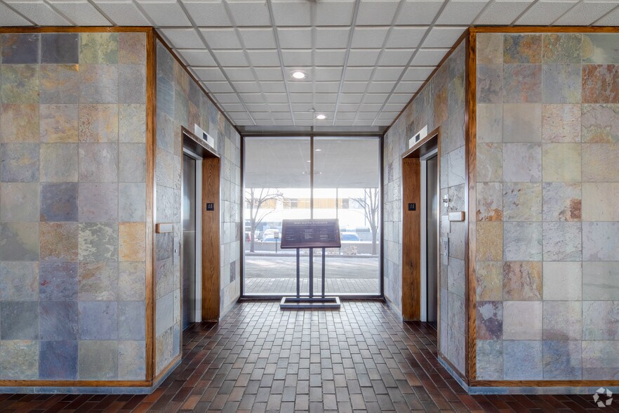 More Photos Of 3650 S Yosemite St, Denver Office For Sale