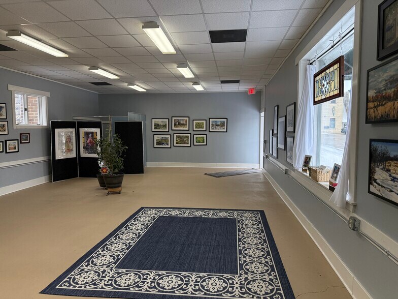 More Photos Of 106 Water St, Lake Mills General Retail For Sale