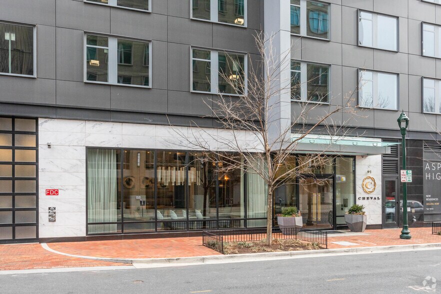 More Photos Of 4964 Fairmont Ave, Bethesda Apartments For Lease