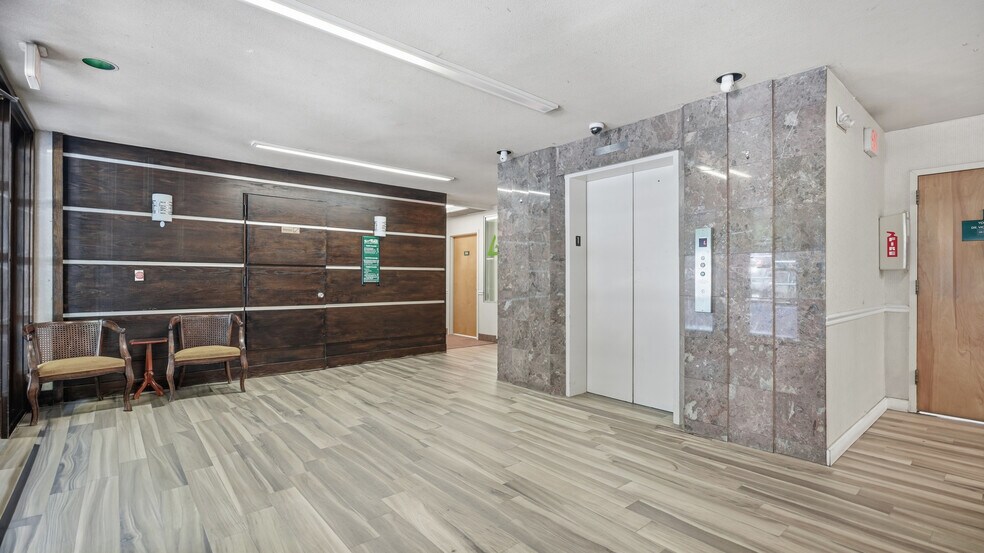 More Photos Of 521 Route 111, Hauppauge Medical For Lease