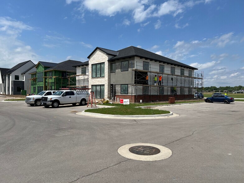 More Photos Of 7631 E 126th St S, Bixby Coworking Space