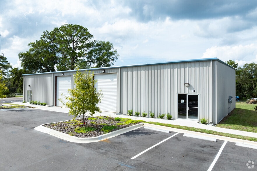 More Photos Of 5741 S Pine Ave, Ocala Service For Lease