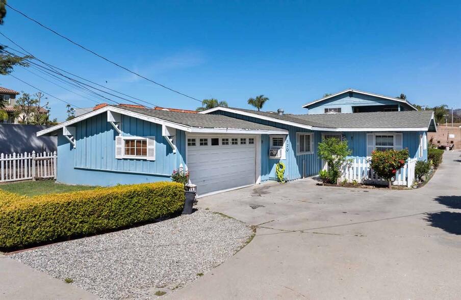 More Photos Of 129 E Santa Ana St, Santa Paula Apartments For Sale