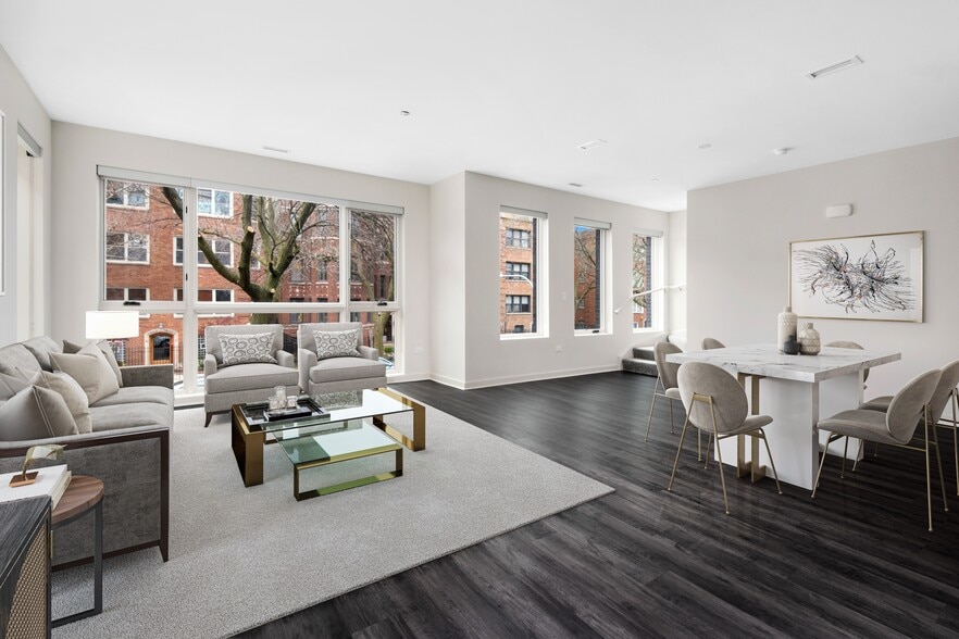 More Photos Of 811 W Agatite Ave, Chicago Apartments For Lease