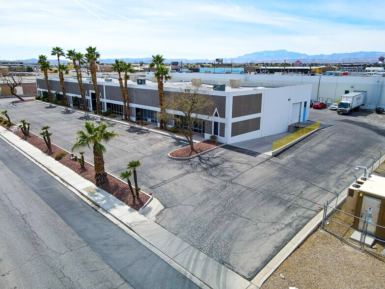 Primary Photo Of 4755-4767 Procyon St, Las Vegas Warehouse For Lease