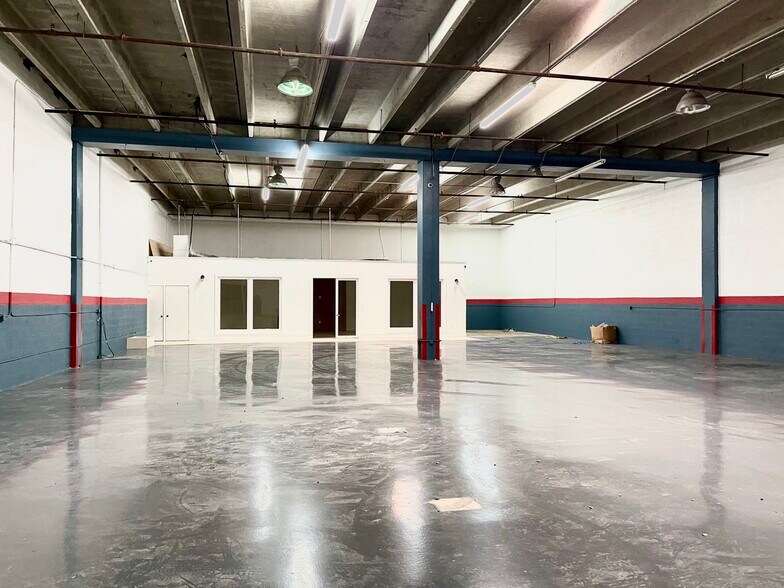 More Photos Of 3004 NW 79th Ave, Doral Warehouse For Lease