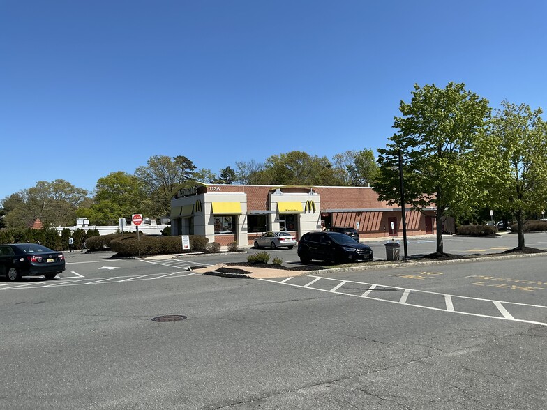 Primary Photo Of 1136 E Veterans Hwy, Jackson Fast Food For Lease