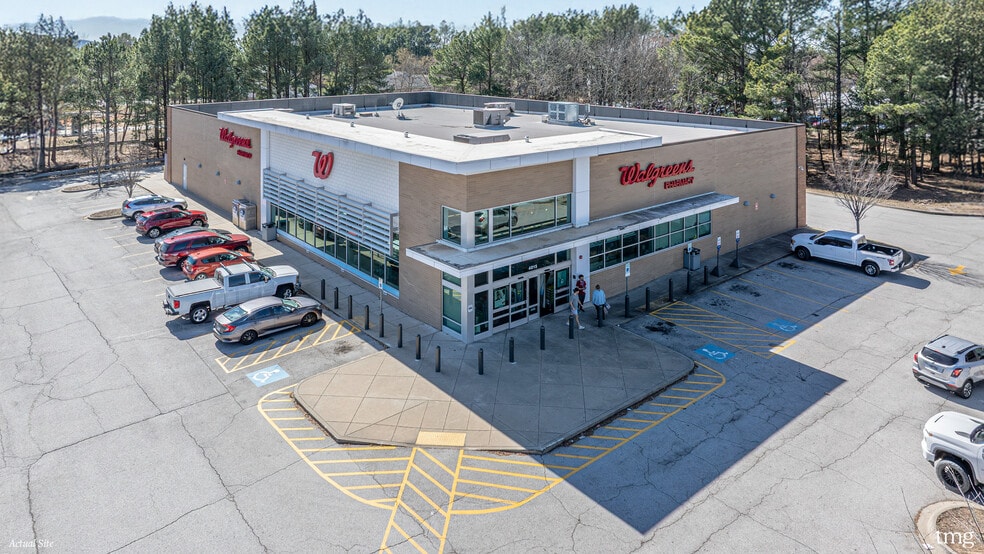 More Photos Of 4015 W Wedington Dr, Fayetteville Drugstore For Sale
