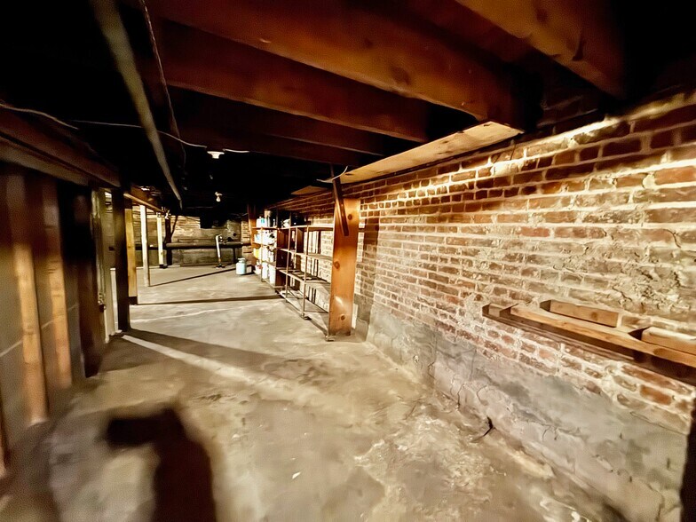 More Photos Of 2600-2610 Pettit Ave, Bellmore Storefront Retail Office For Sale