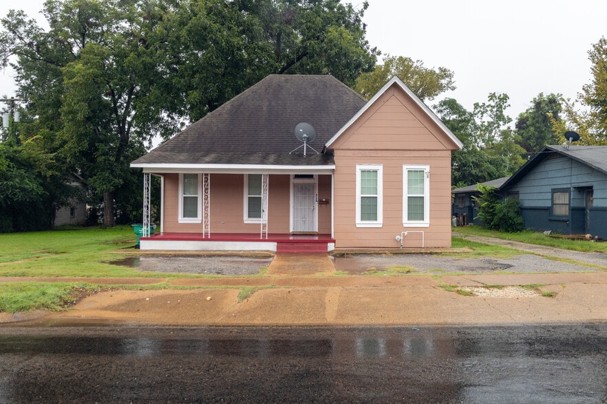 Primary Photo Of 416 W Palestine Ave, Palestine Office Residential For Sale