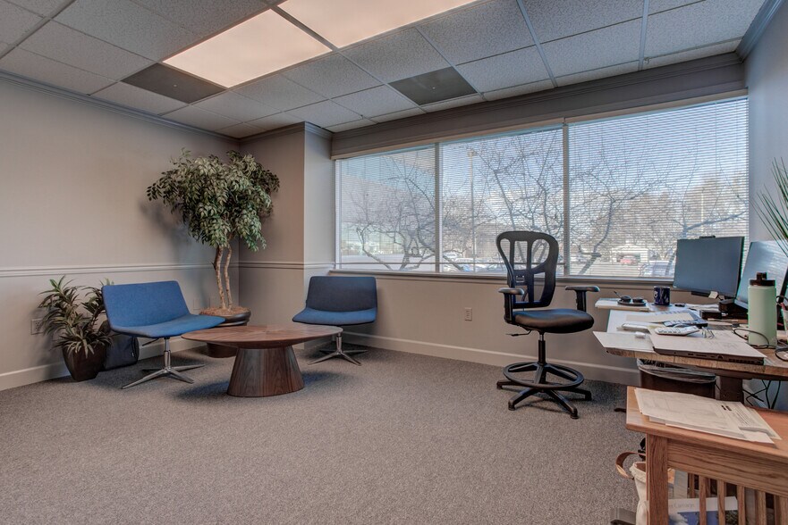 More Photos Of 930 Red Rose Ct, Lancaster Medical For Lease