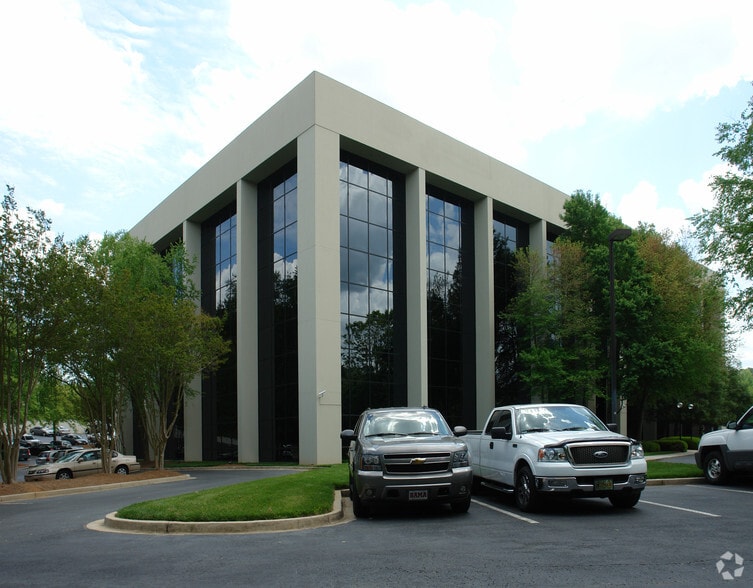 More Photos Of 2877 Brandywine Rd, Atlanta Office For Sale