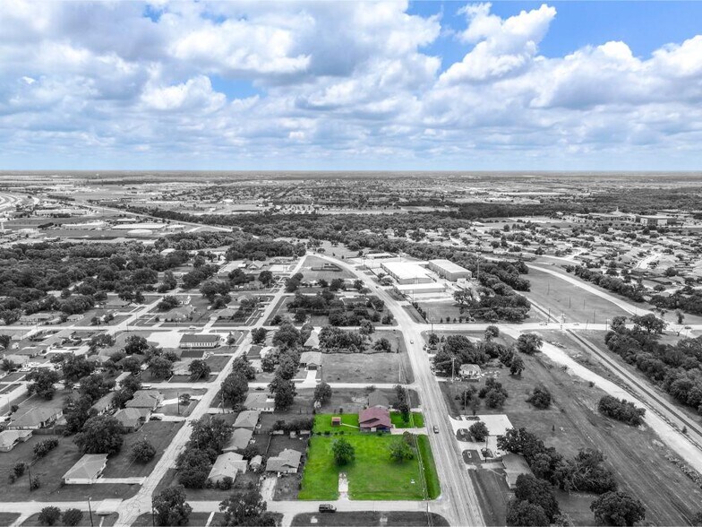 More Photos Of 604 E Broad St, Forney Office Residential For Sale