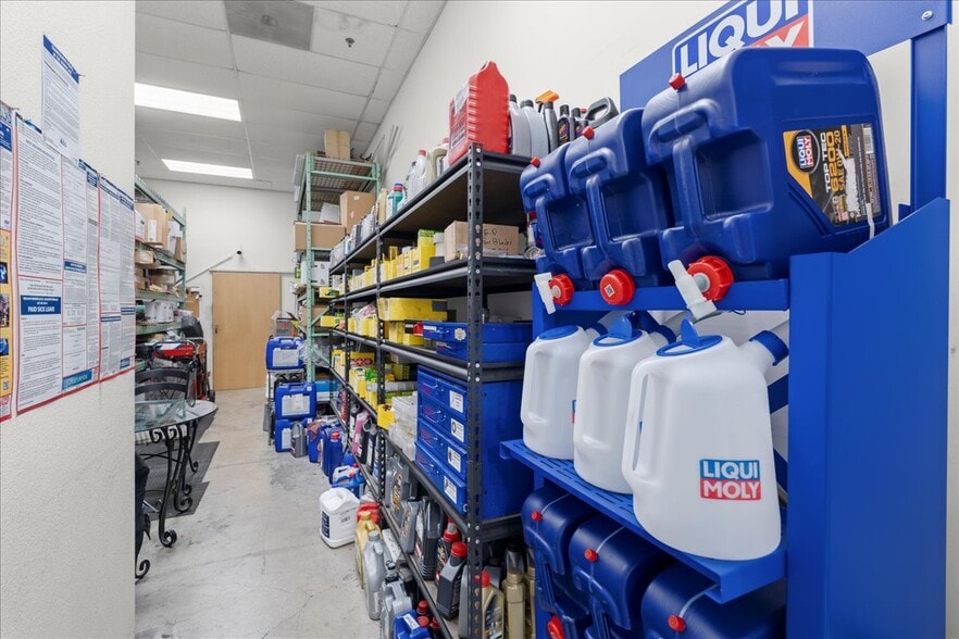 More Photos Of 1380 Industrial Rd, San Carlos Service For Sale